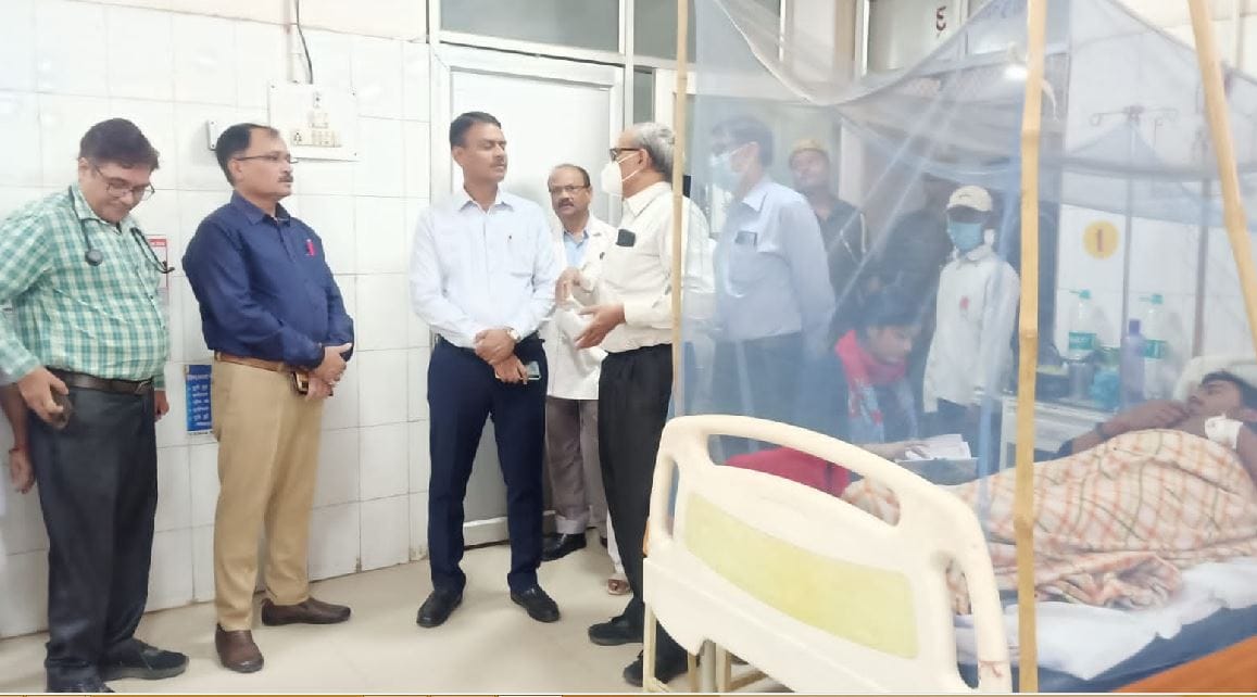 Dengue patients will also be admitted to health centers varanasi DM took stock and gives  instructions