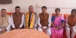 पत्रकार वार्ता के दौरान मौजूद पूर्व मुख्यमंत्री त्रिवेंद्र सिंह रावत,मेयर उषा चौधरी जिला अध्यक?