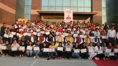 LG said - education is one who does not get entangled syllabus, teach students ask questions