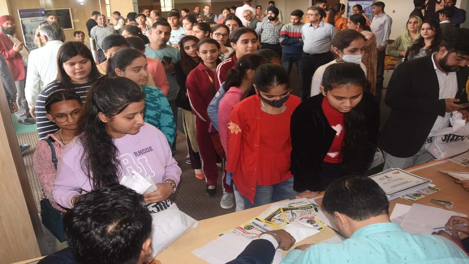 Amar Ujala Award Ceremony: Students adored on getting medals and certificates in Jammu