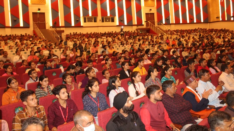 Amar Ujala Award Ceremony: Students adored on getting medals and certificates in Jammu