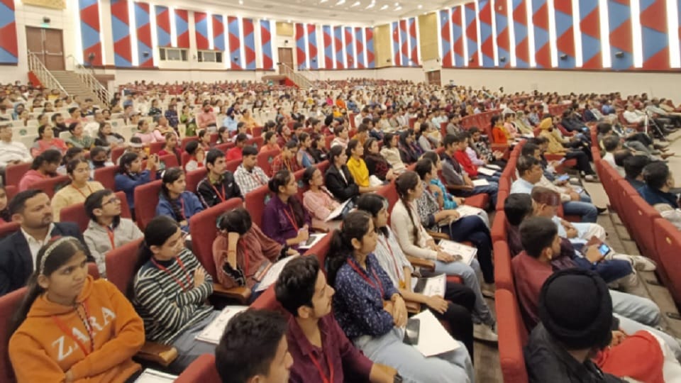 LG honored students at Amar Ujala Meritorious Student Award ceremony