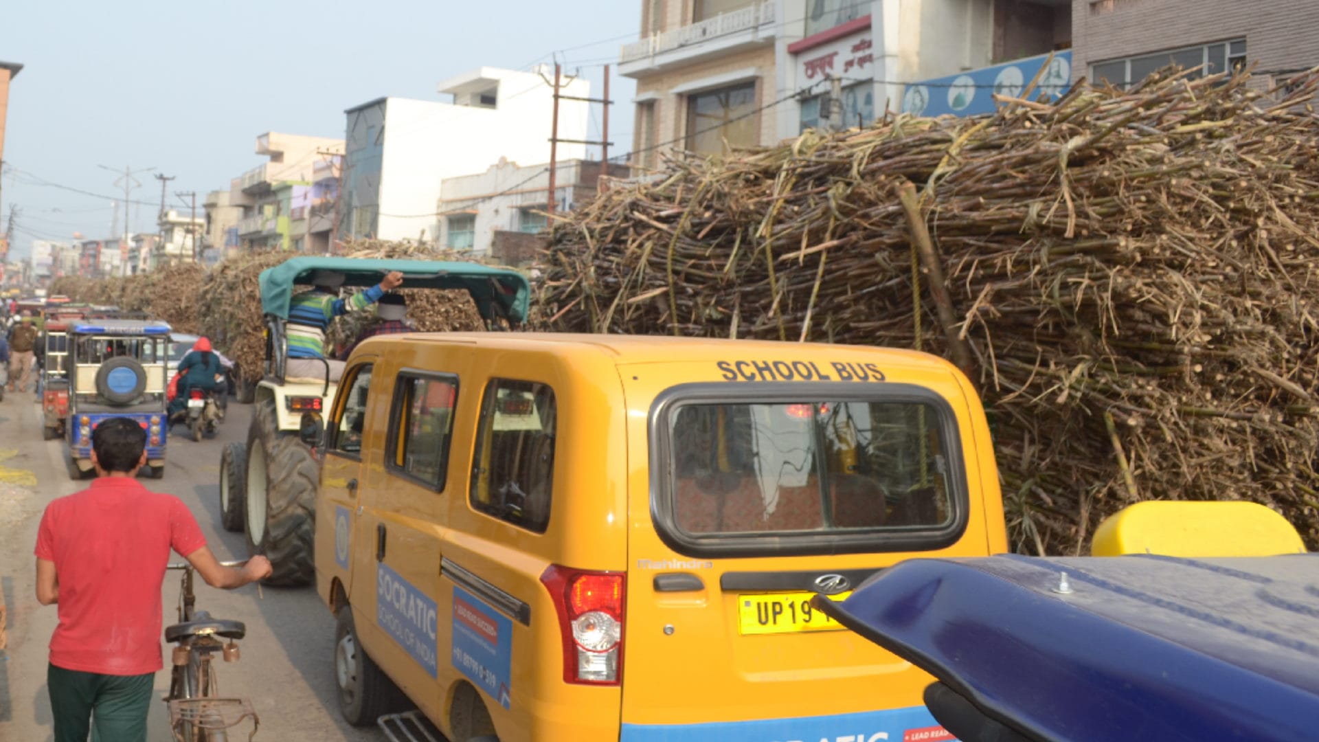 Shamli News: The jam problem of sugarcane vehicular reaches Lucknow, traders have warn to officers