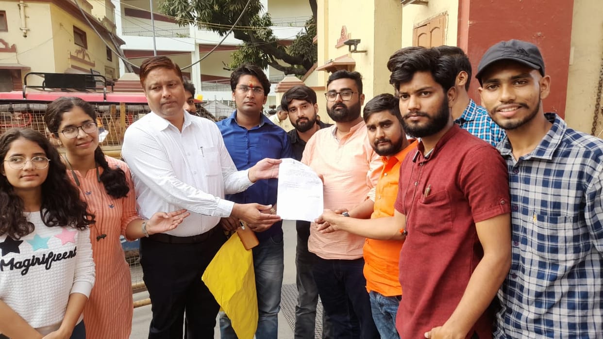 BHU Fee Hike Students protesting against fee hike agree on written assurance