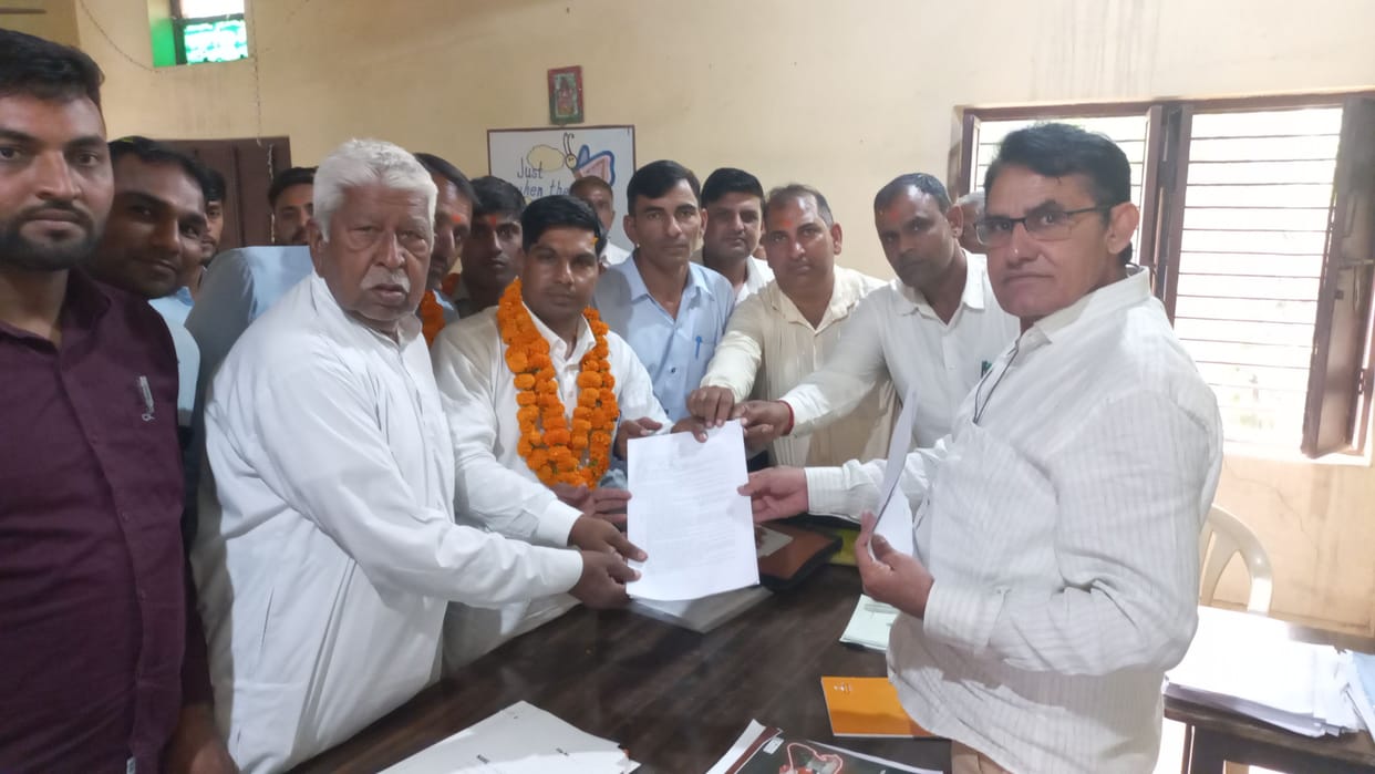 Six degree holders, including LLB, and two diploma holders file nomination for sarpanch