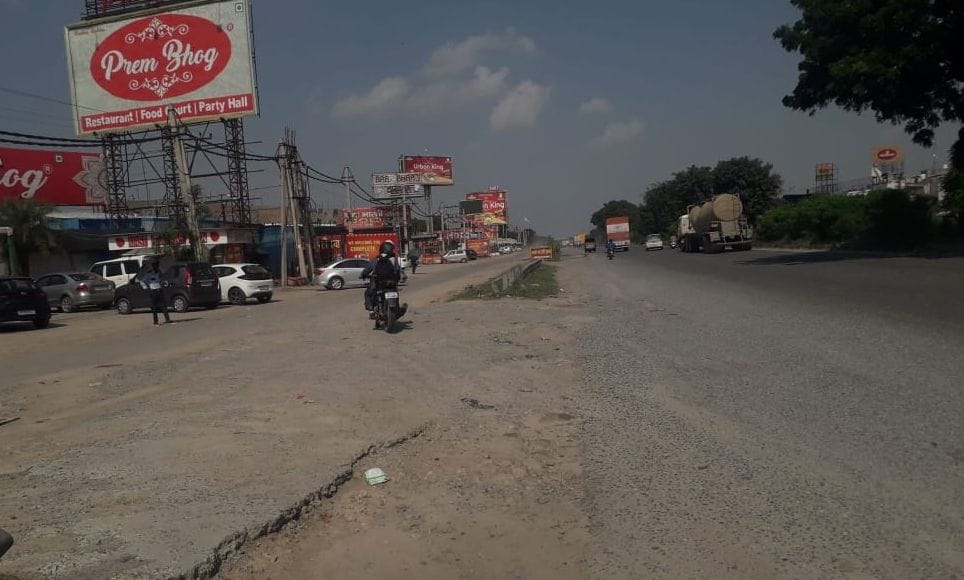 More than 150 death cuts are open on the Delhi-Jaipur highway at an interval of 40 km