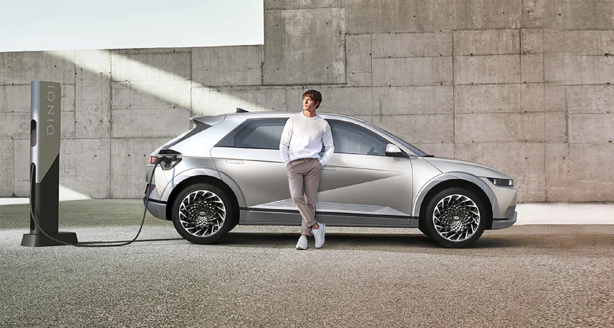 UK advertising watchdog bans Hyundai, Toyota EV ads over misleading customers Know details