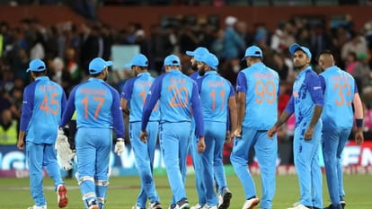 Sunil Gavaskar fumes at Team India criticism after T20 World Cup 2022 exit