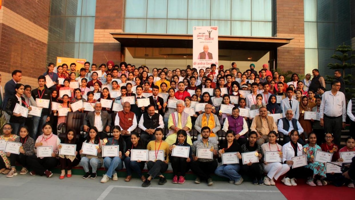 LG honored students at Amar Ujala Meritorious Student Award ceremony