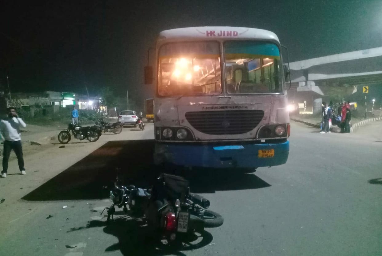 Bike rider crane operator dies due to roadways bus collision