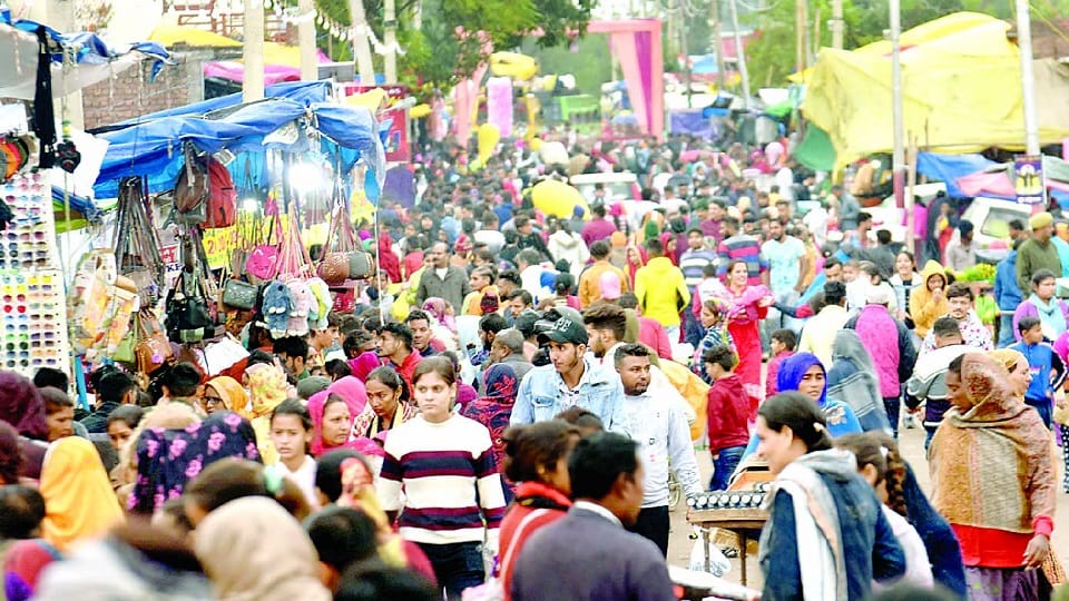 Jammu Jhiri Fair: Three lakh people reached Baba Jitto darshan, LG Sinha will reach tomorrow