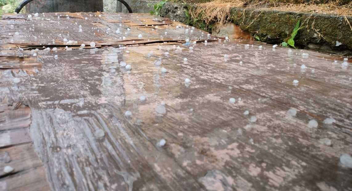 Hailstone In Kapkot