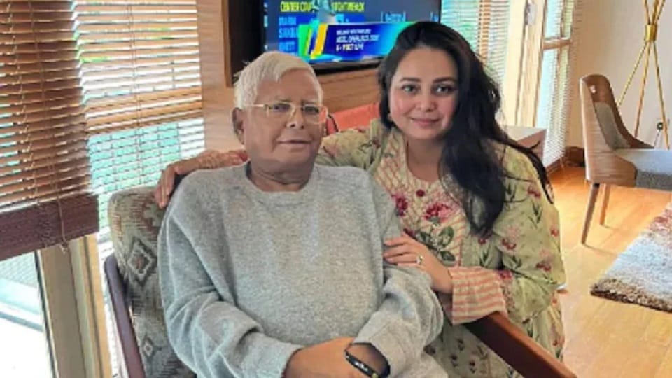 Rohini Acharya: Father's 10-year-old talk to the daughter who gave kidney to Lalu, told Rahul Gandhi mindless