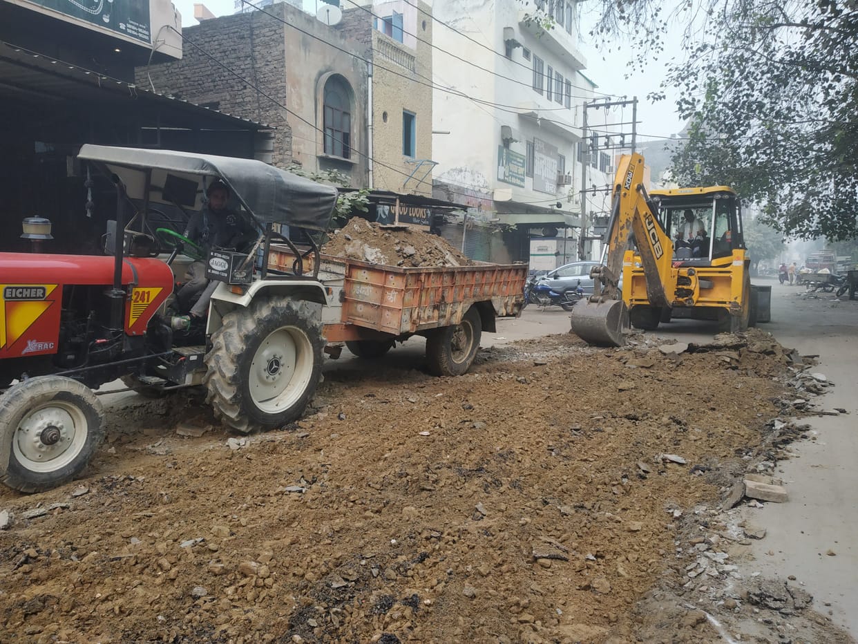 After 15 years, construction of goods warehouse road will cost 23 lakhs