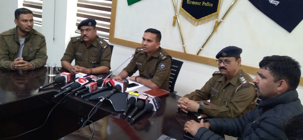 sirmaur news police solved the  murder case with in three days in  chadna nohra dhar sirmau