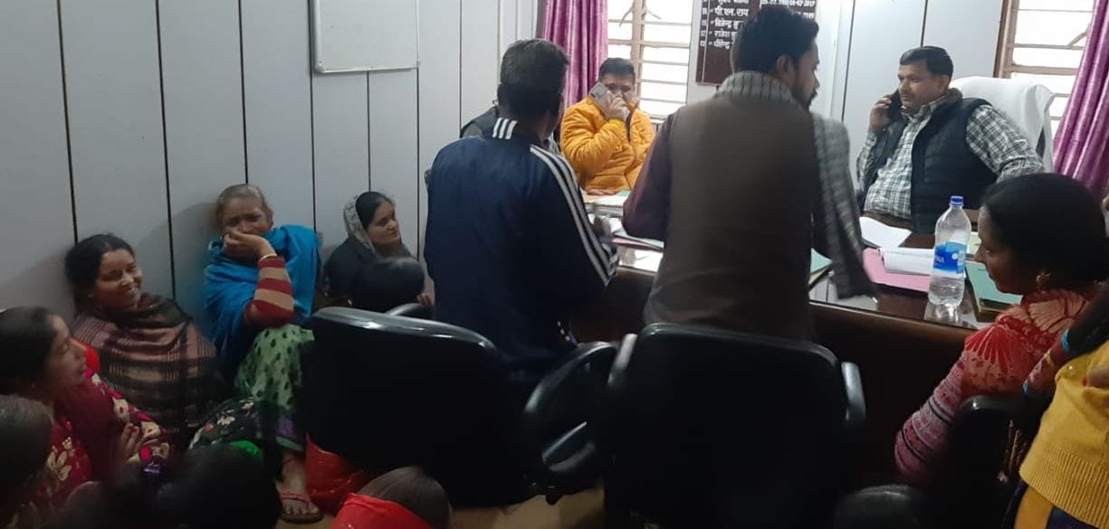 Dam affected surrounded the executive engineer