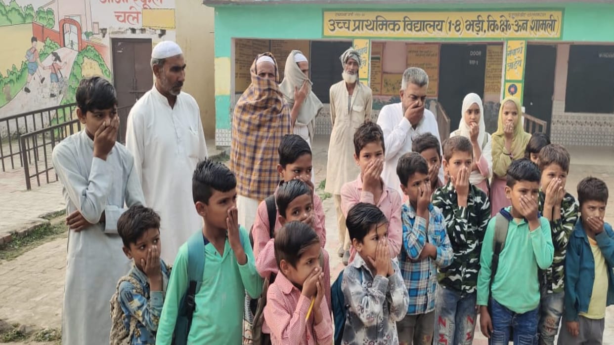 Dead cattle found near school in Shamli, students get sick due to foul smell