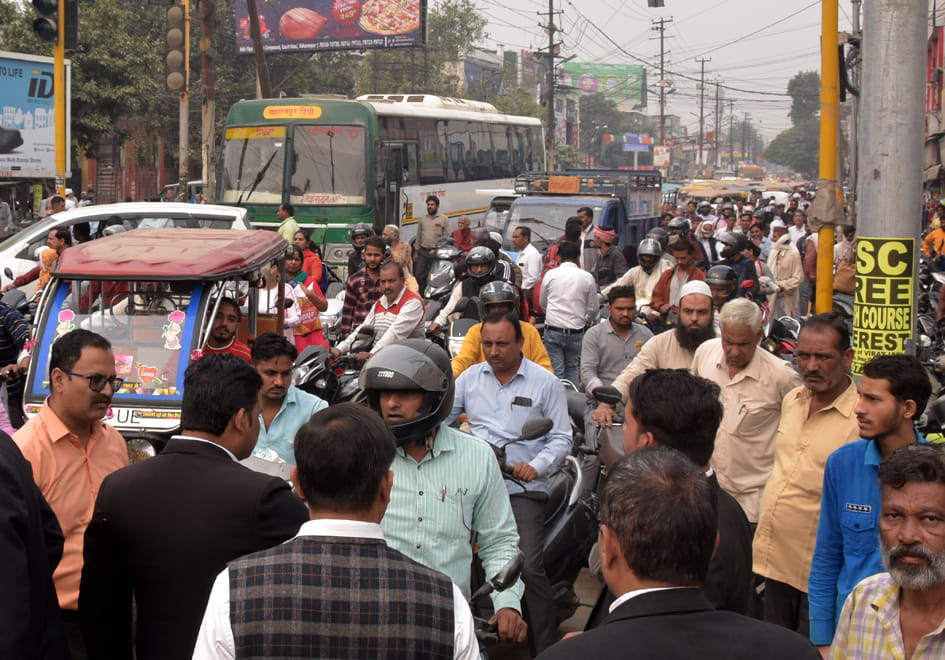 Advocates blocked the court road