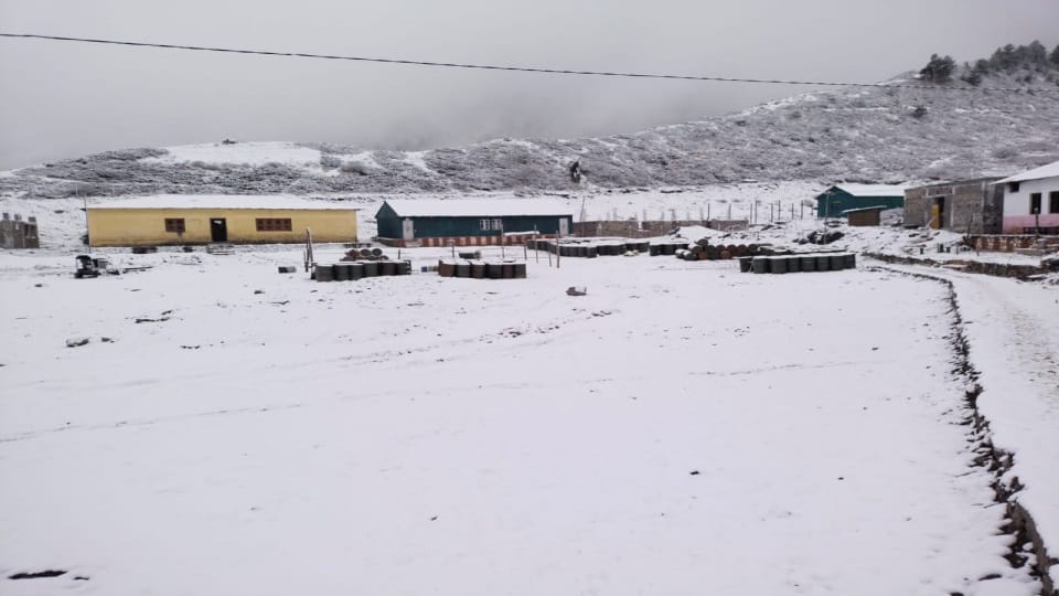 Uttarakhand Weather: Heavy Snowfall in Higher Himalayan range darma and vyas valley photo