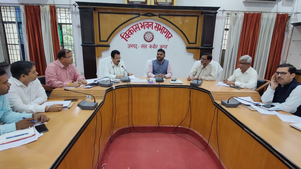 Quality disposal of complaints in priority: DM