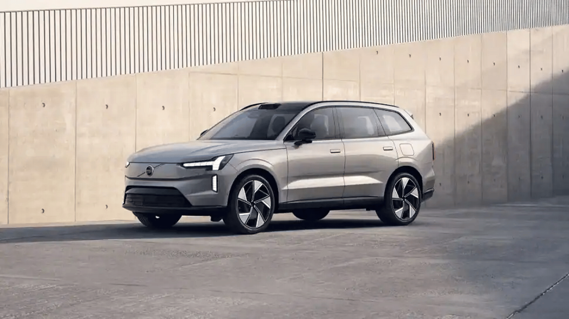 Volvo reveals its latest Volvo EX90 electric SUV Know Range Features Specs News in Hindi