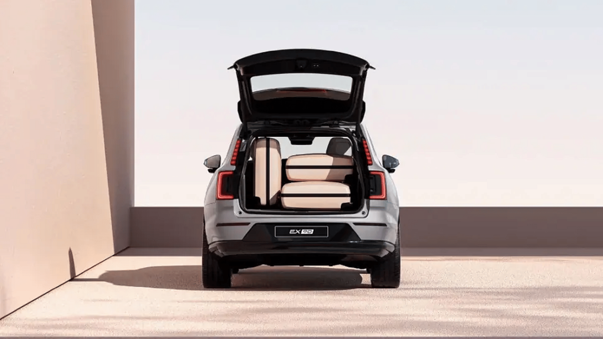 Volvo reveals its latest Volvo EX90 electric SUV Know Range Features Specs News in Hindi