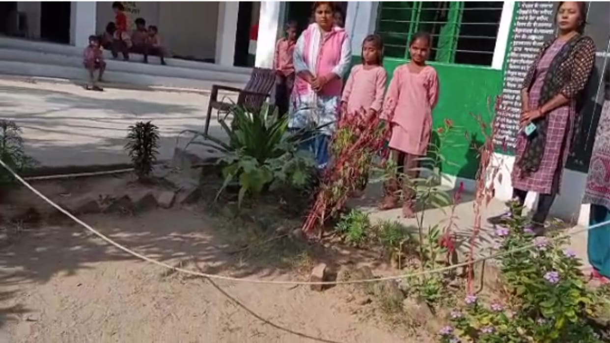 Bijnor: A major accident in school averted, teachers and children saved their lives by running away