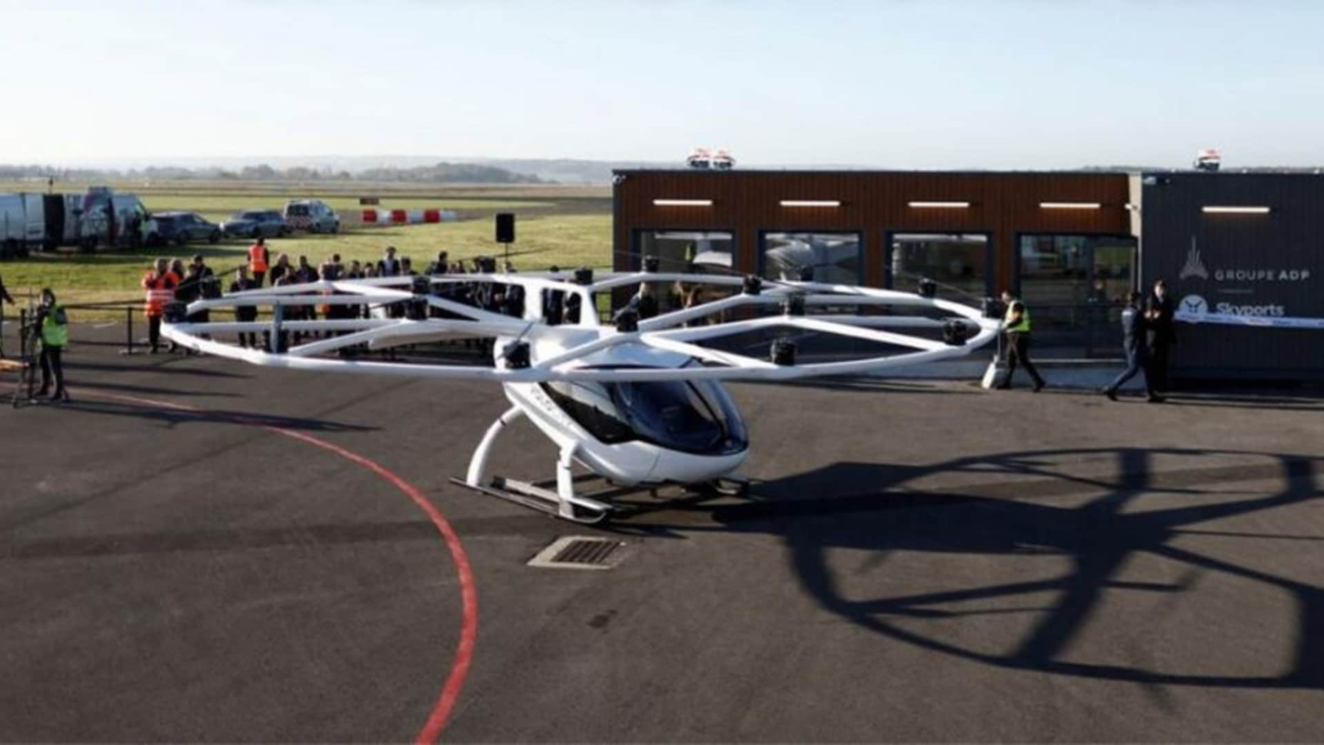 Drone Taxi Volocity First Flight Successful Volocopter will start Drone Taxi during paris summer olympics