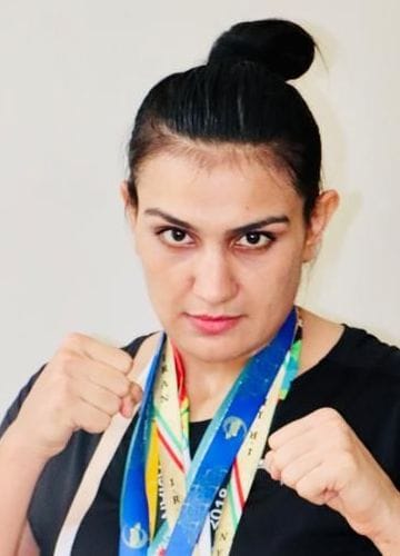 Boxer Sweety hit the ring for the first time after four months of marriage