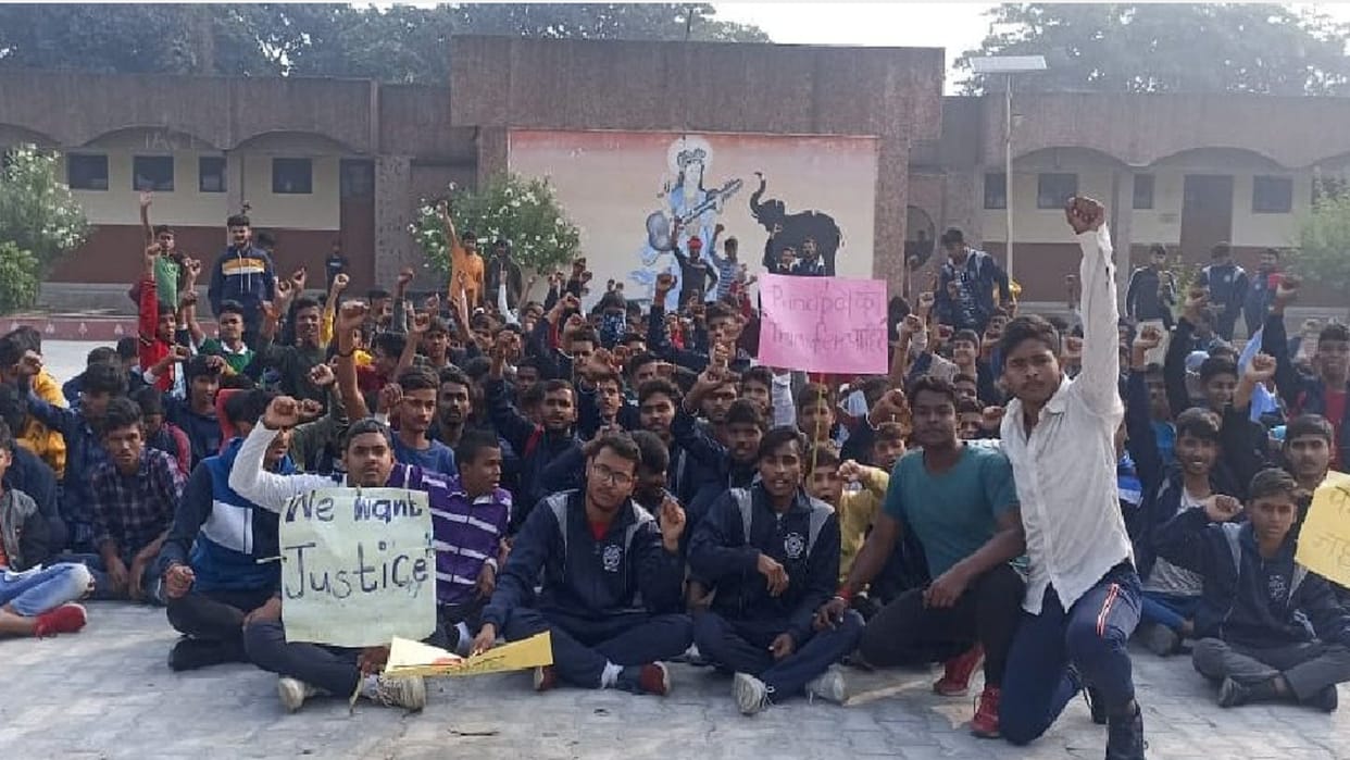 Students held hostage to principal who arrived for PT