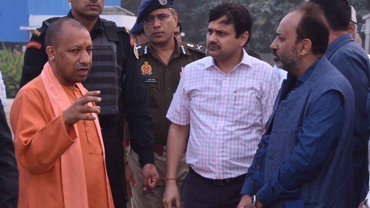 Varanasi: CM Yogi visits biogas plant Adani Foundation established