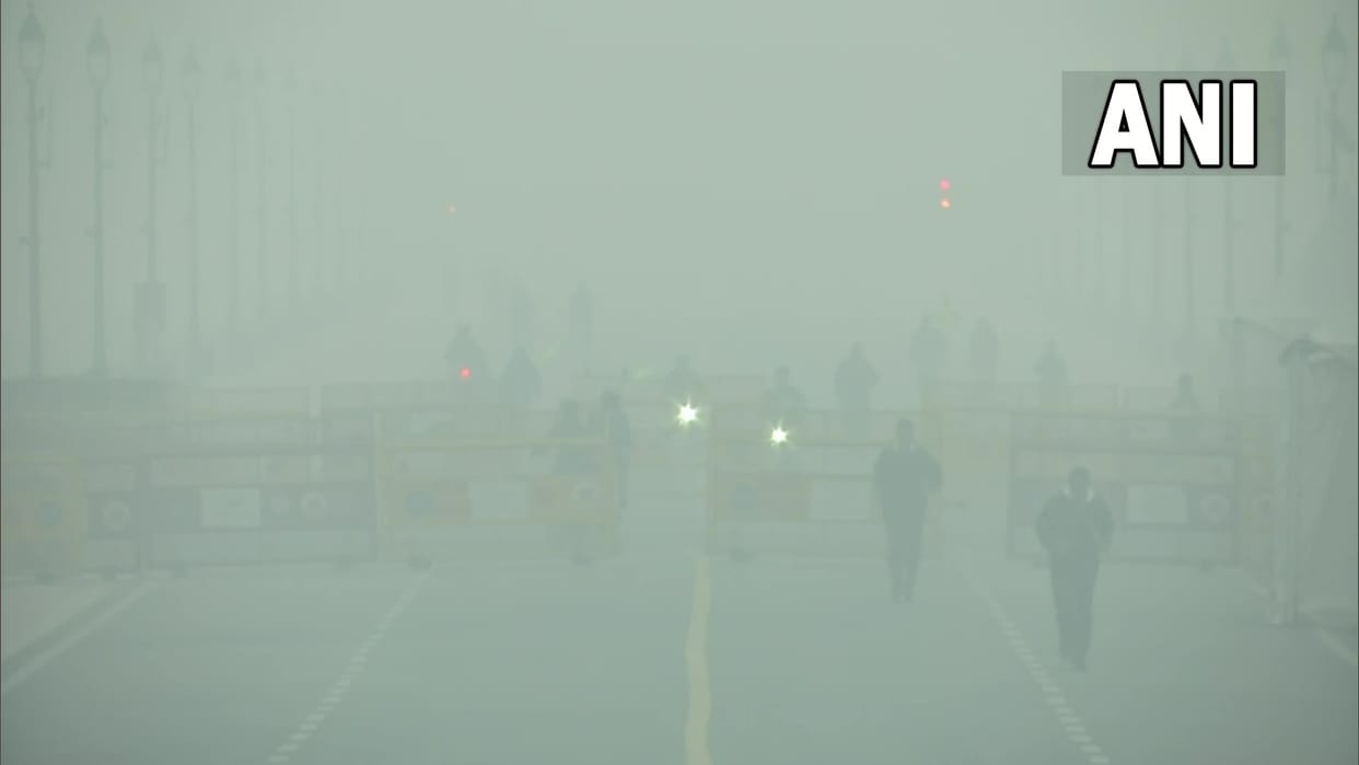 AQI Of delhi ncr continues to remain in Very Poor category