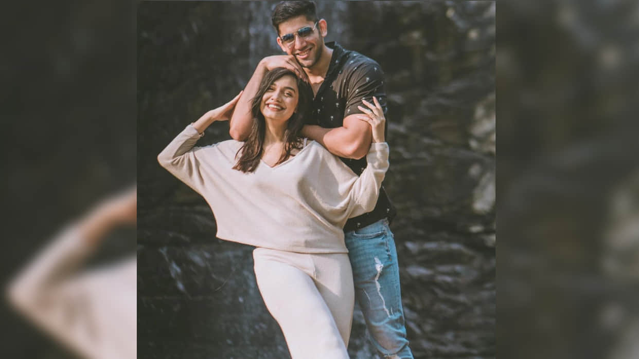 Varun Sood sister claims Divya Agarwal did not return family jewellery post breakup actress reacts