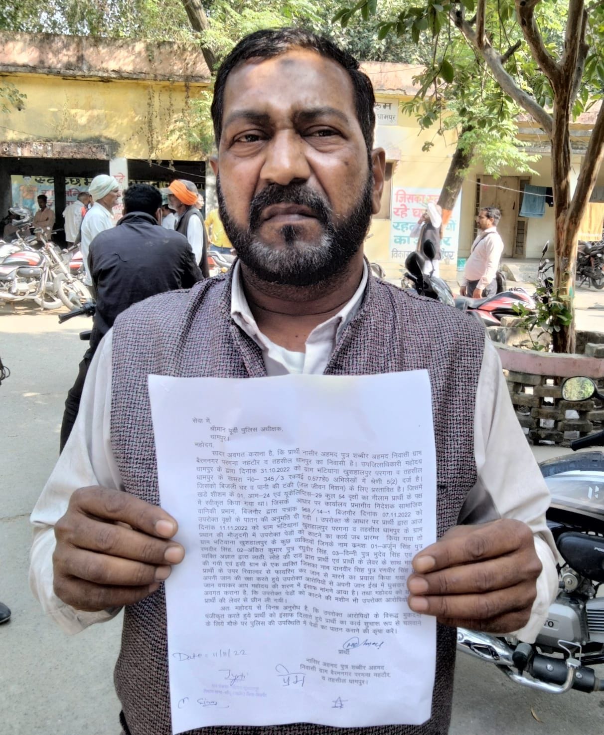 Contractor-villagers fight over cutting of trees