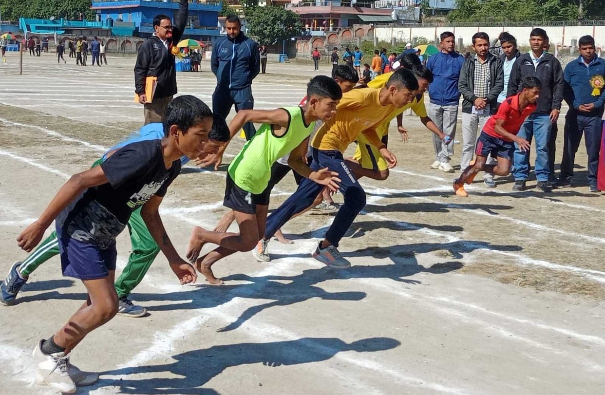 Dev And Soni Wins 60 Meter Race