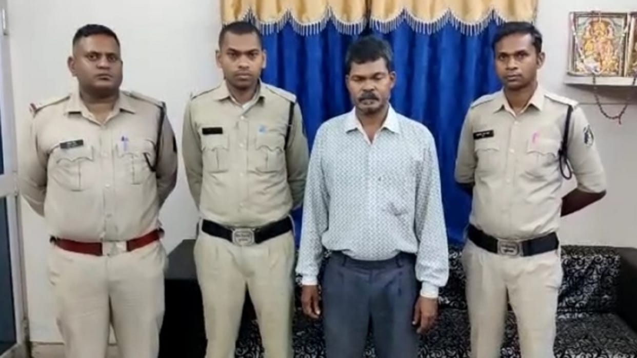 chhattisgarh husband killed his wife for giving her salary at maternal home