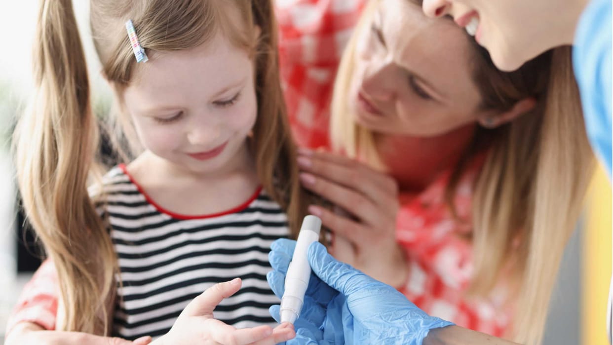 world diabetes day 2022 type 1 and type 2  diabetes in children, know its  cause and prevention