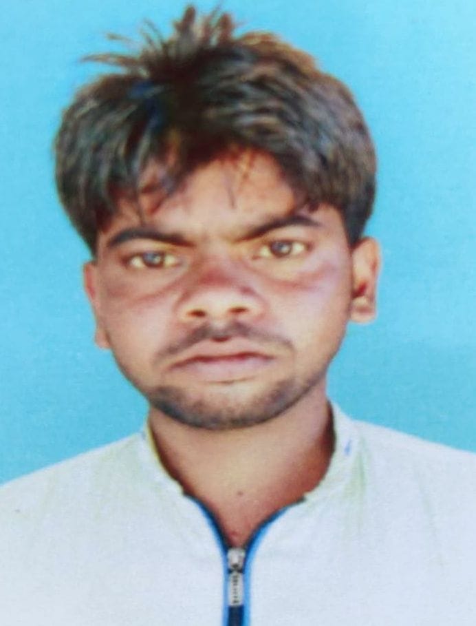 Hardoi, Dead body of a young man found hanging in suspicious circumstances