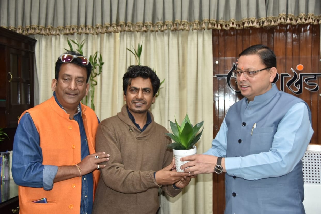 Actor Nawazuddin Siddiqui meets CM pushkar Singh Dhami uttarakhand news in hindi