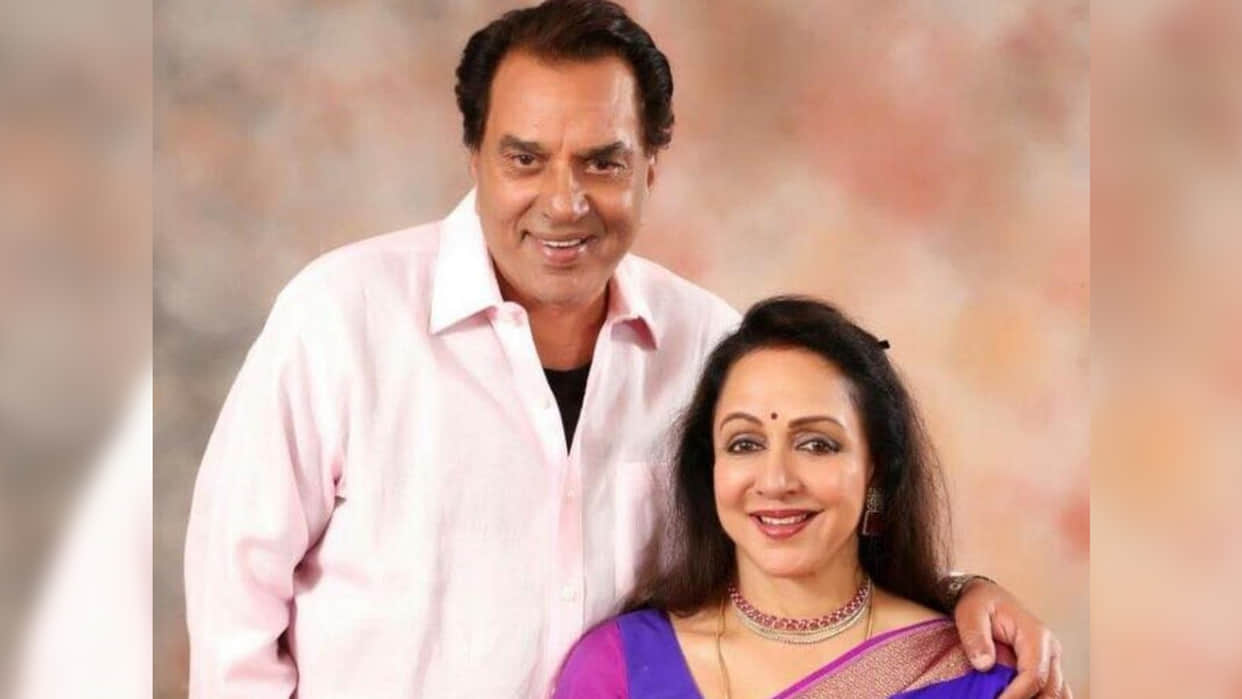 Hema Malini revealed Dharmendra booked 100 bed entire hospital for daughter Esha Deol birth