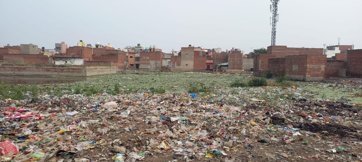 Hathras: hand pump bad, roads in bad condition, condition of ward 10 is bad
