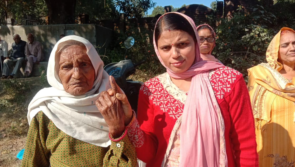 71 percent voting in hamirpur district
