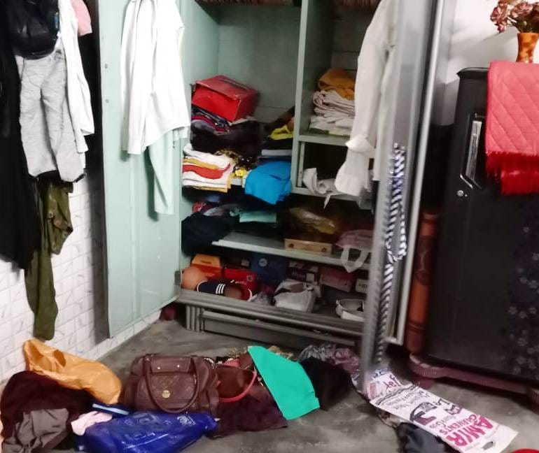 Thieves took cash and jewelery kept in the house
