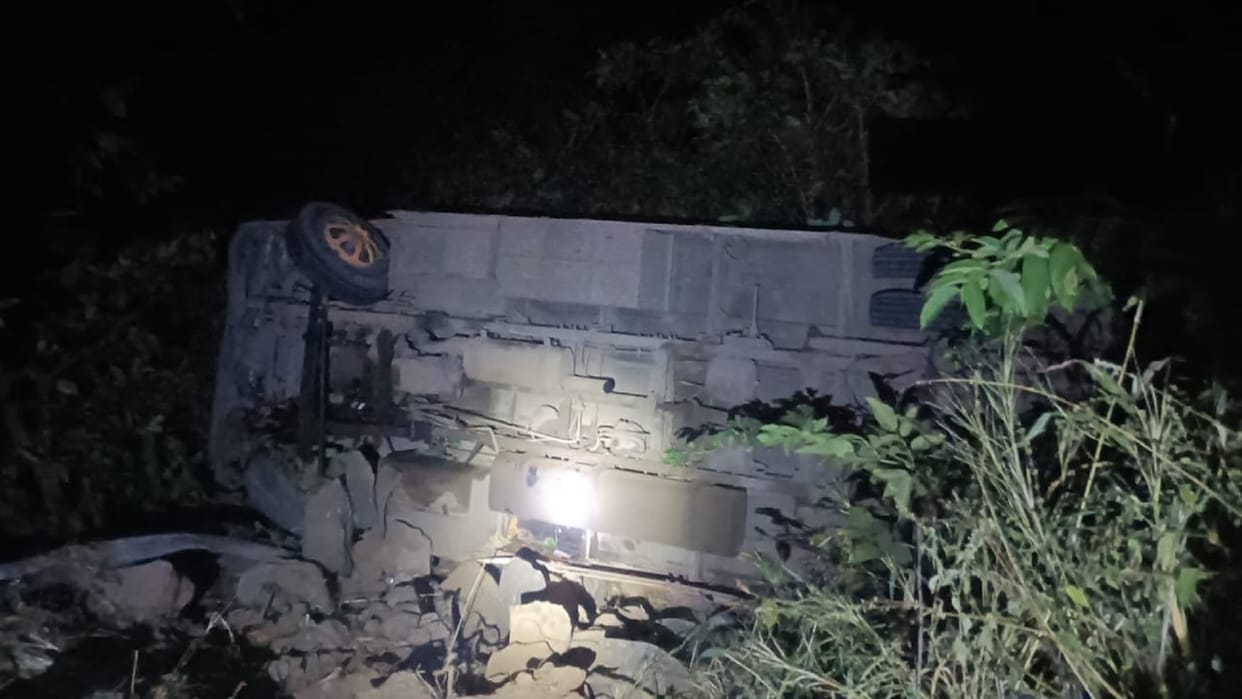 Seven people including two students and a driver injured after a school bus fell into a gorge in Maharashtra