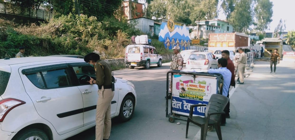 sirmaur news police recver 168 wine botals in sirmaur district  in two case
