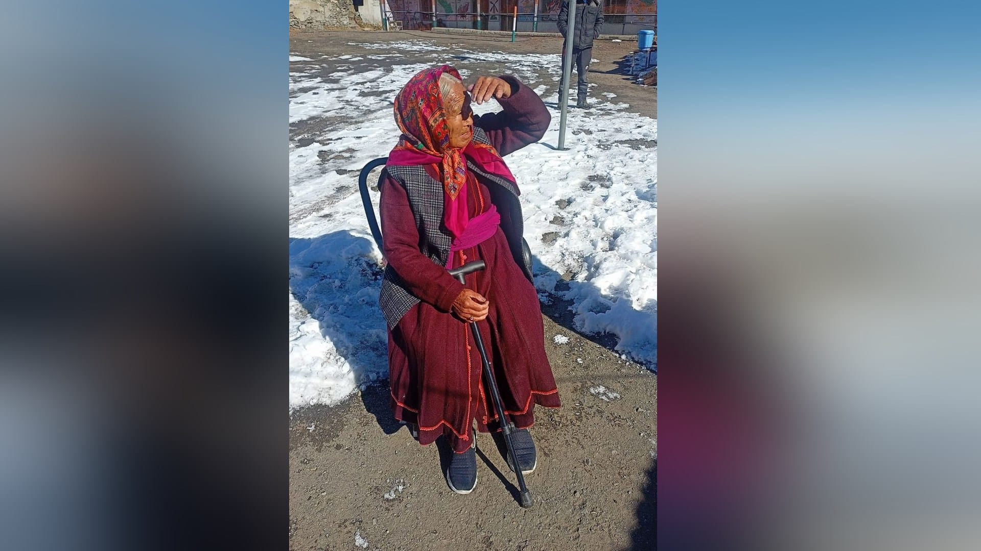 himachal election 2022 voters cast vote in minus temperature in Pangi chamba and lahaul spiti