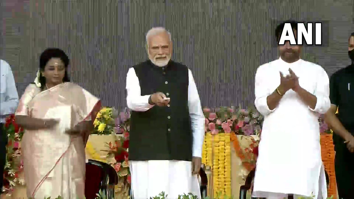Narendra Modi dedicates Ramagundam Fertilizers Chemicals Limited plant in Peddapalli Telangana andhra pradesh