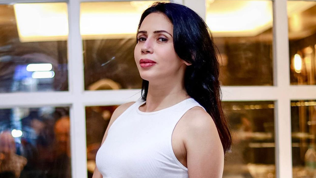 Savita Bhabhi fame Actress Rozlyn Khan diagnosed with cancer shares emotional post on social media
