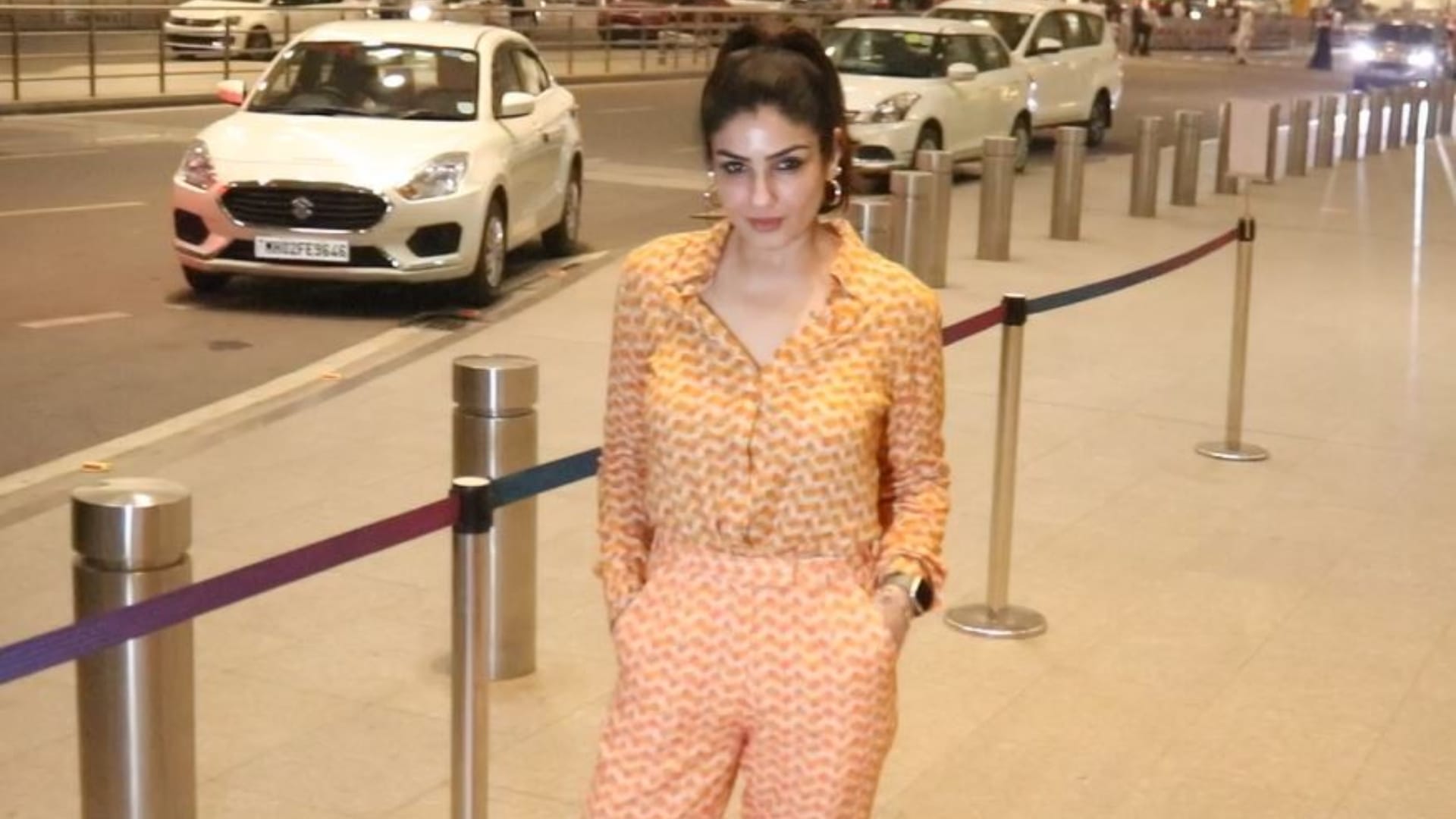 Bollywood Celebrities from kartik aaryan malaika arora ananya panday spotted on mumbai streets see pics here