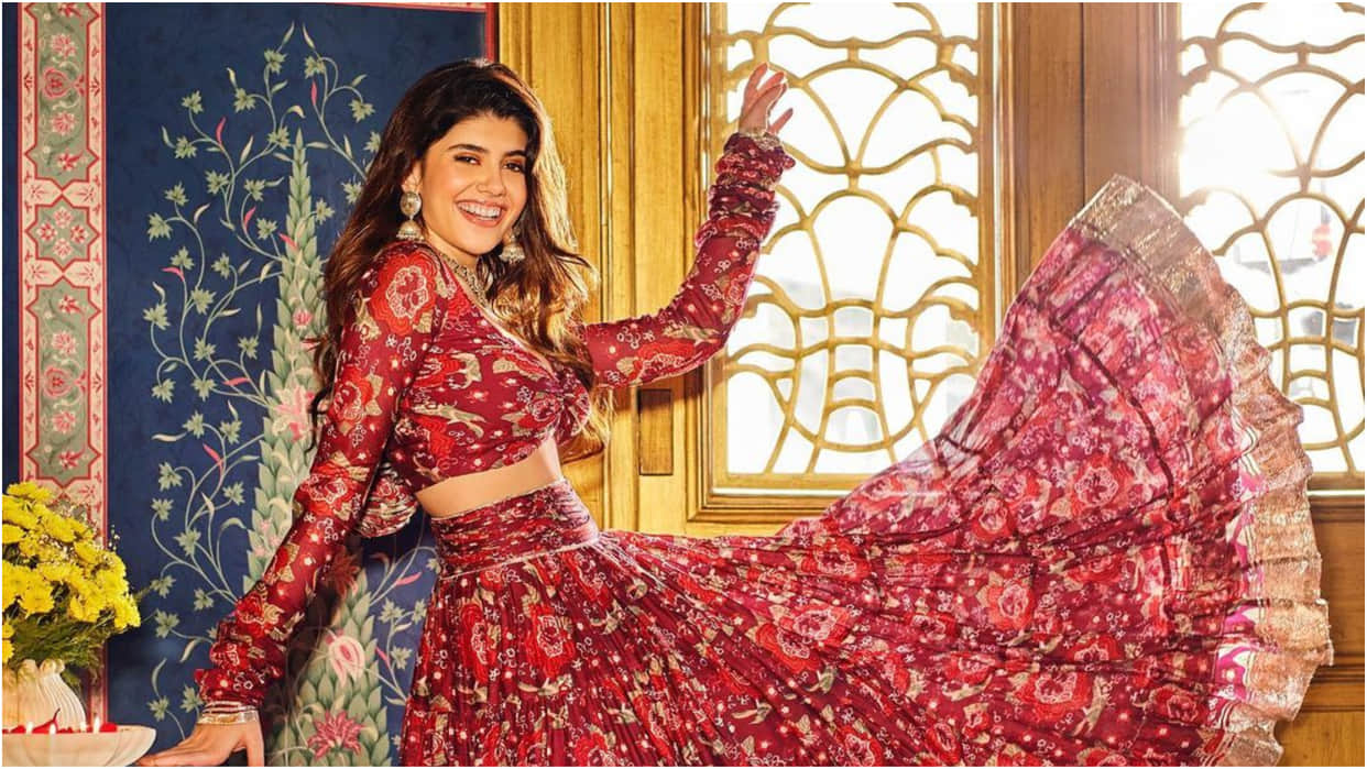 sanjana sanghi gorgeous lehenga looks you can book for saheli ki shadi